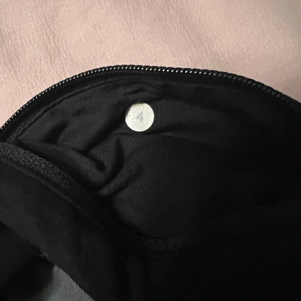 Lululemon Pace Rival Crop Full-On Luxtreme Stripe Play Size 4
